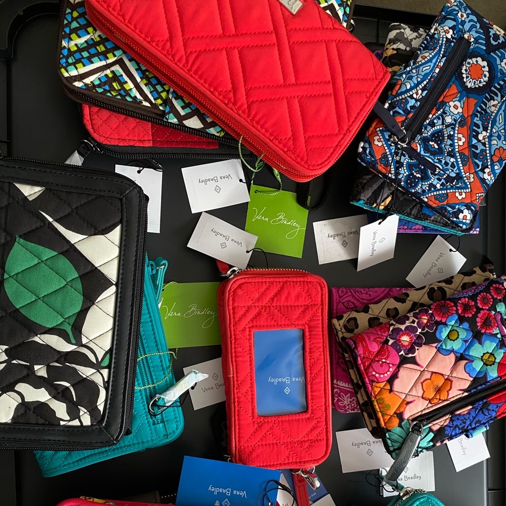 FIRM NWT Vera Bradley MYSTERY BOX VALUED UP TO 100.00 ‼️ - Picture 2 of 15